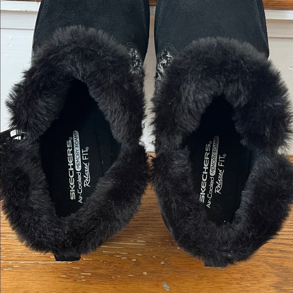 Skechers Black and Gray Winter Boots - Picture 6 of 8